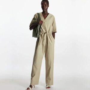 nwt COS  organic cotton v-neck short sleeve jumpsuit in beige, size small